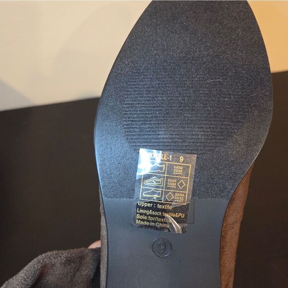 Knee high brown boots - Picture 2 of 6